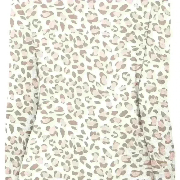 Bishuige top. Buttons-leopard  print- pink. Long-sleeved. - Picture 2 of 2